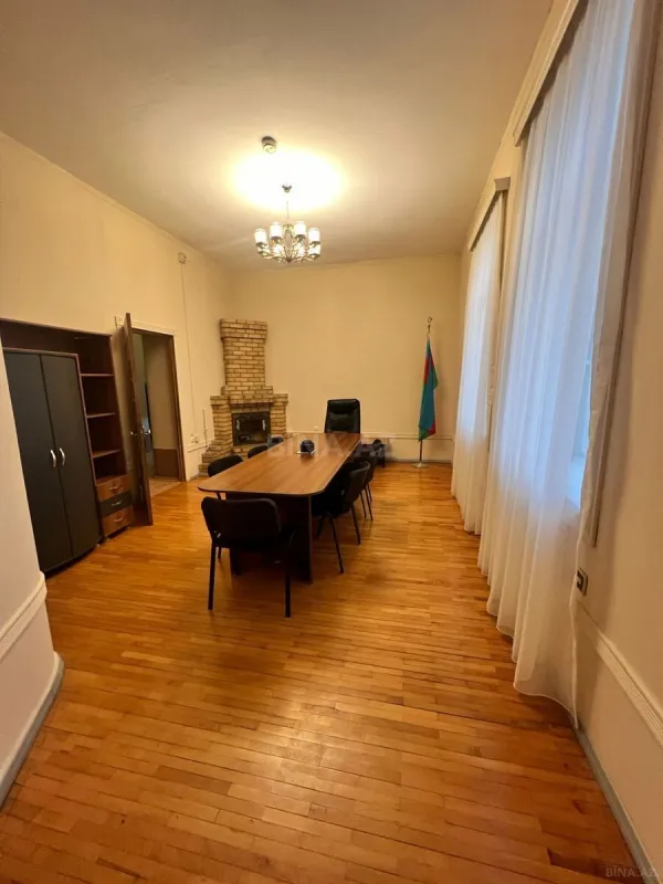 Kirayə verilir 3 otaqlı ofis 100 m²