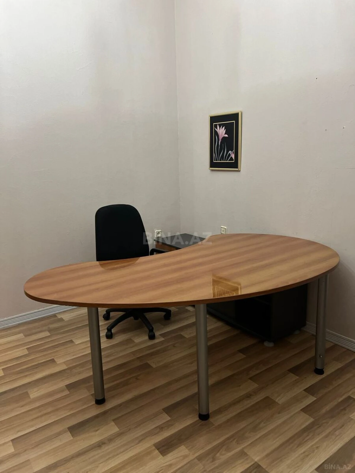 Kirayə verilir 3 otaqlı ofis 100 m²