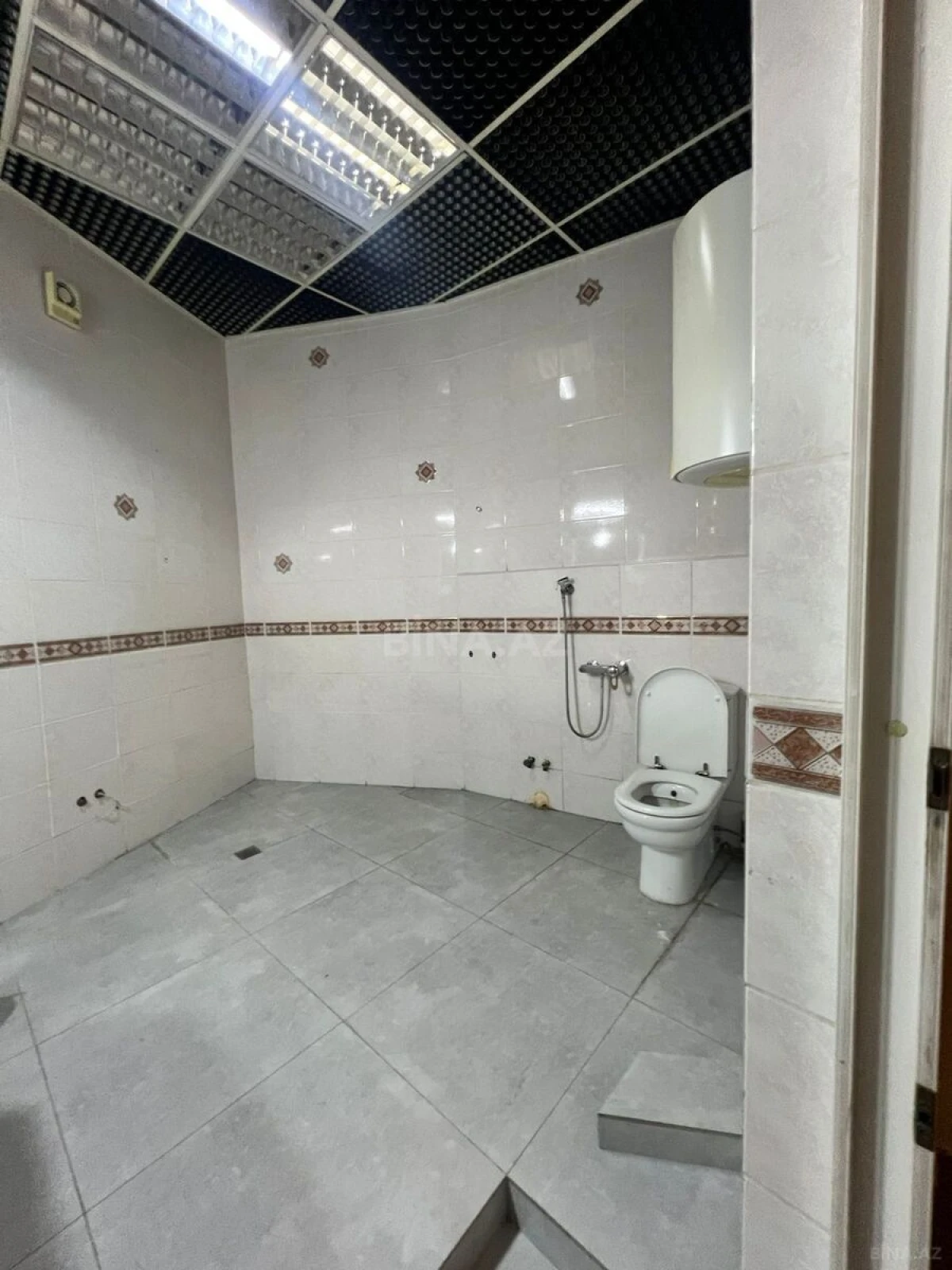 Kirayə verilir 3 otaqlı ofis 100 m²