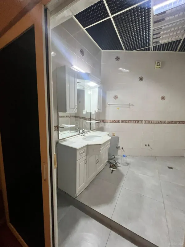 Kirayə verilir 3 otaqlı ofis 100 m²