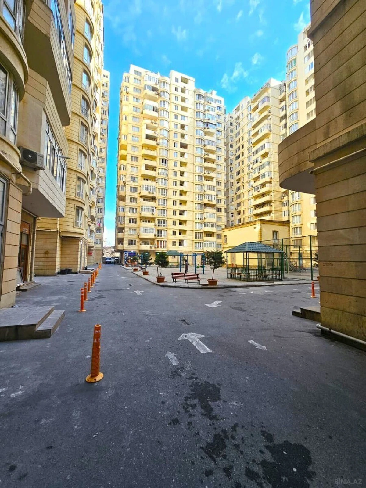 Satılır 3 otaqlı mənzil 100 m²
