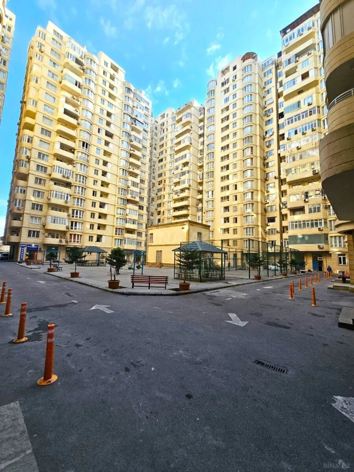 Satılır 3 otaqlı mənzil 100 m²
