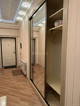 Satılır 2 otaqlı mənzil 70 m²