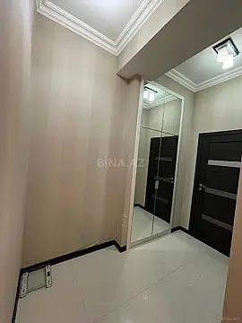 Satılır 5 otaqlı mənzil 230 m²