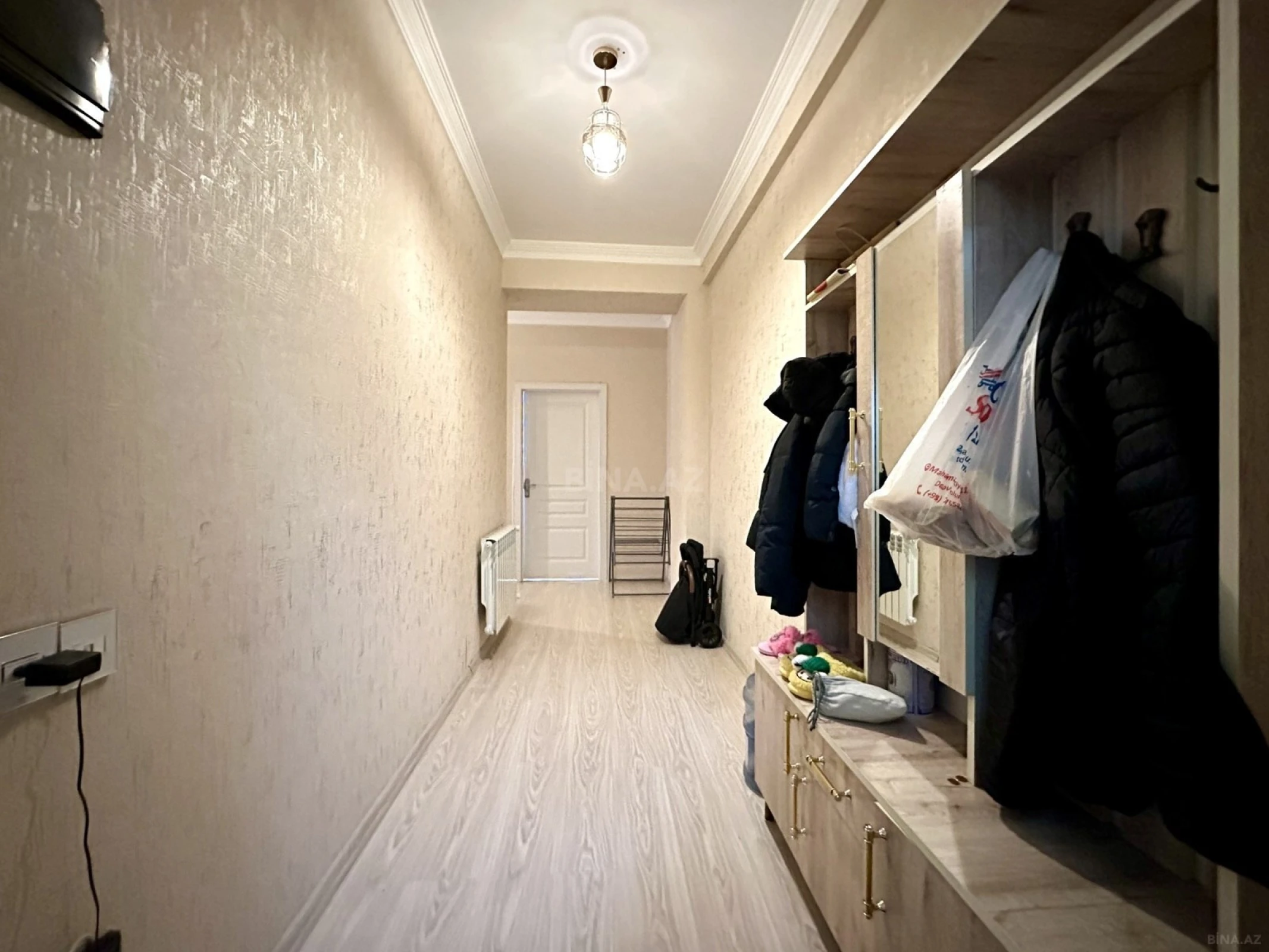 Satılır 2 otaqlı mənzil 90 m²