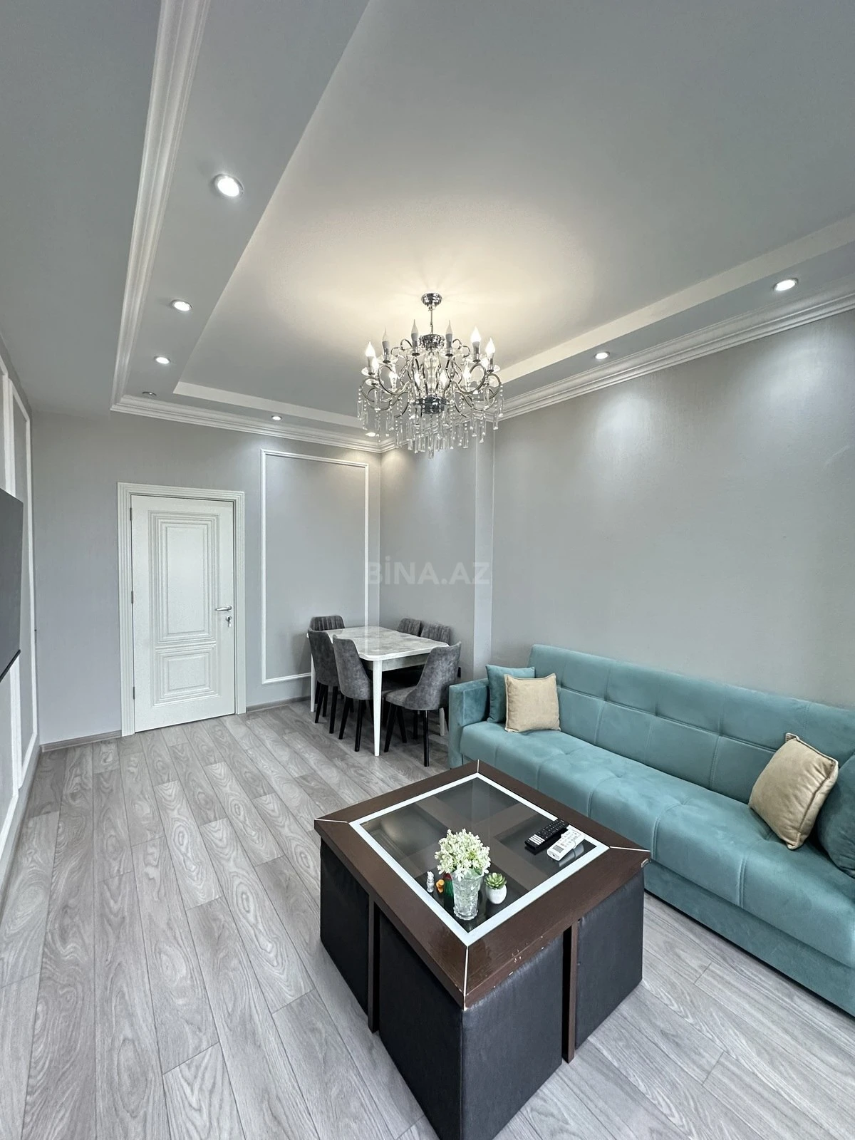 Satılır 2 otaqlı mənzil 64 m²