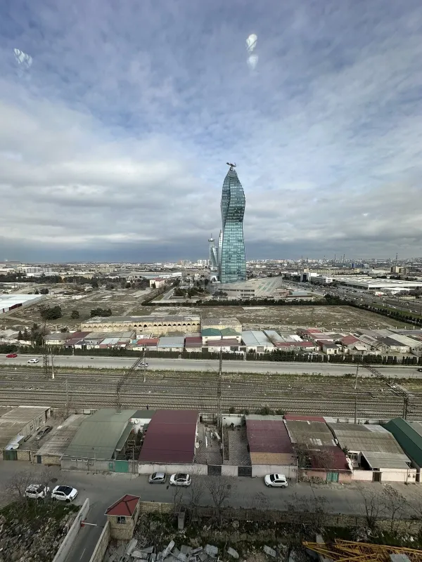 Satılır 2 otaqlı mənzil 64 m²