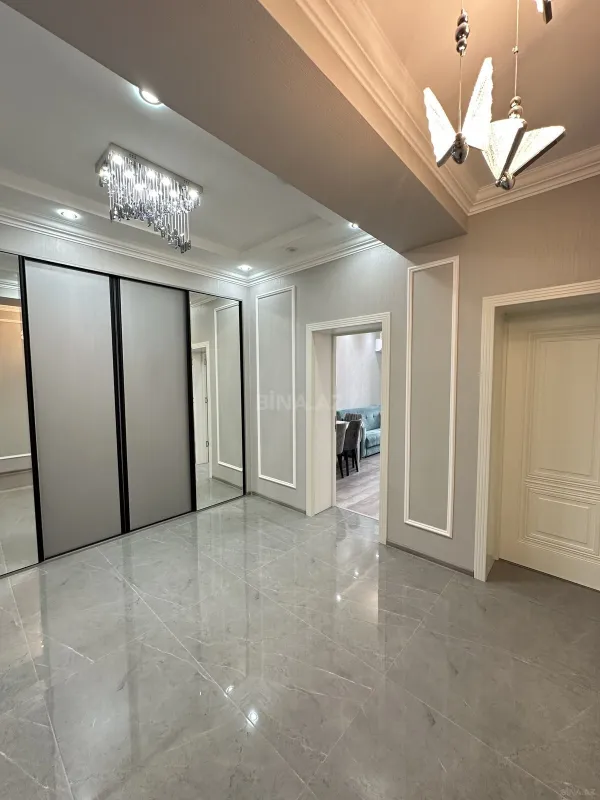 Satılır 2 otaqlı mənzil 64 m²
