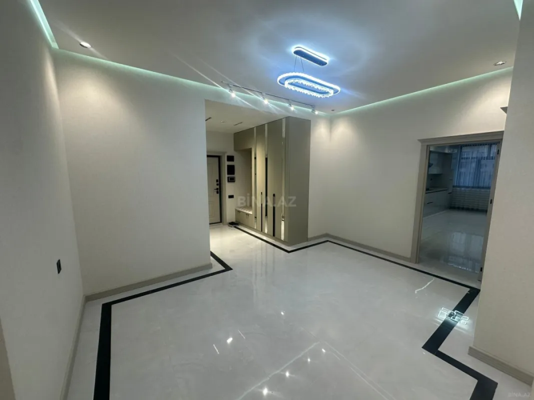 Satılır 3 otaqlı mənzil 148 m²