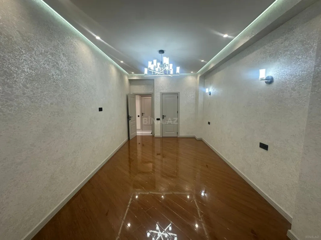 Satılır 3 otaqlı mənzil 148 m²