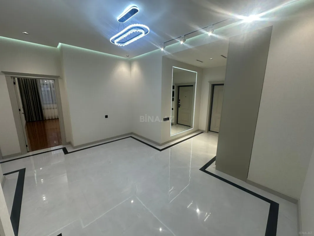 Satılır 3 otaqlı mənzil 148 m²