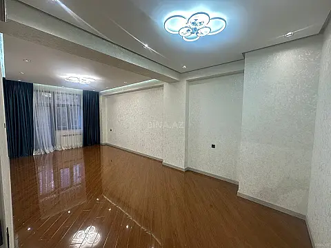 Satılır 3 otaqlı mənzil 148 m²