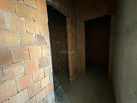 Satılır 4 otaqlı mənzil 160 m²
