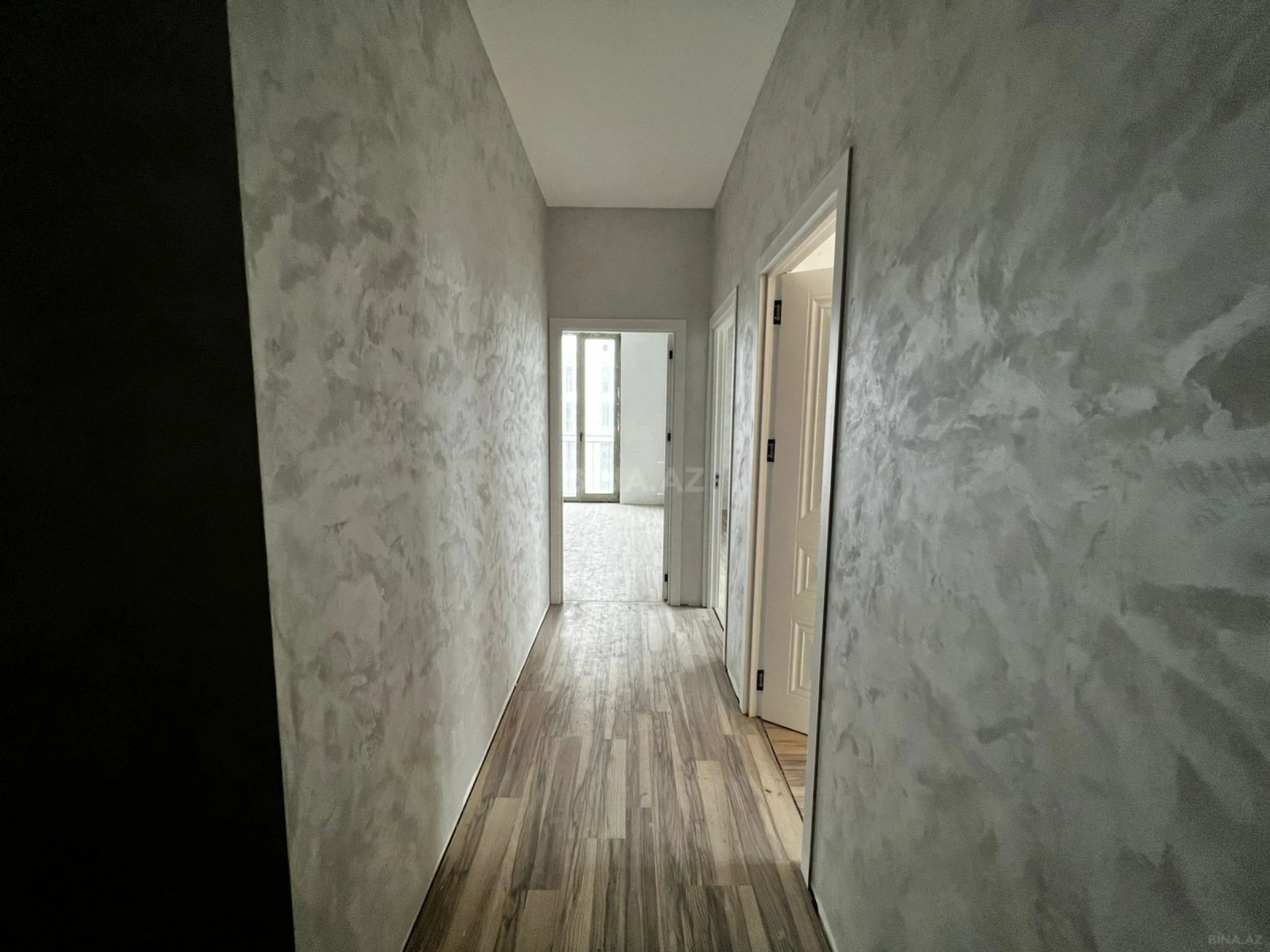 Satılır 3 otaqlı mənzil 100 m²