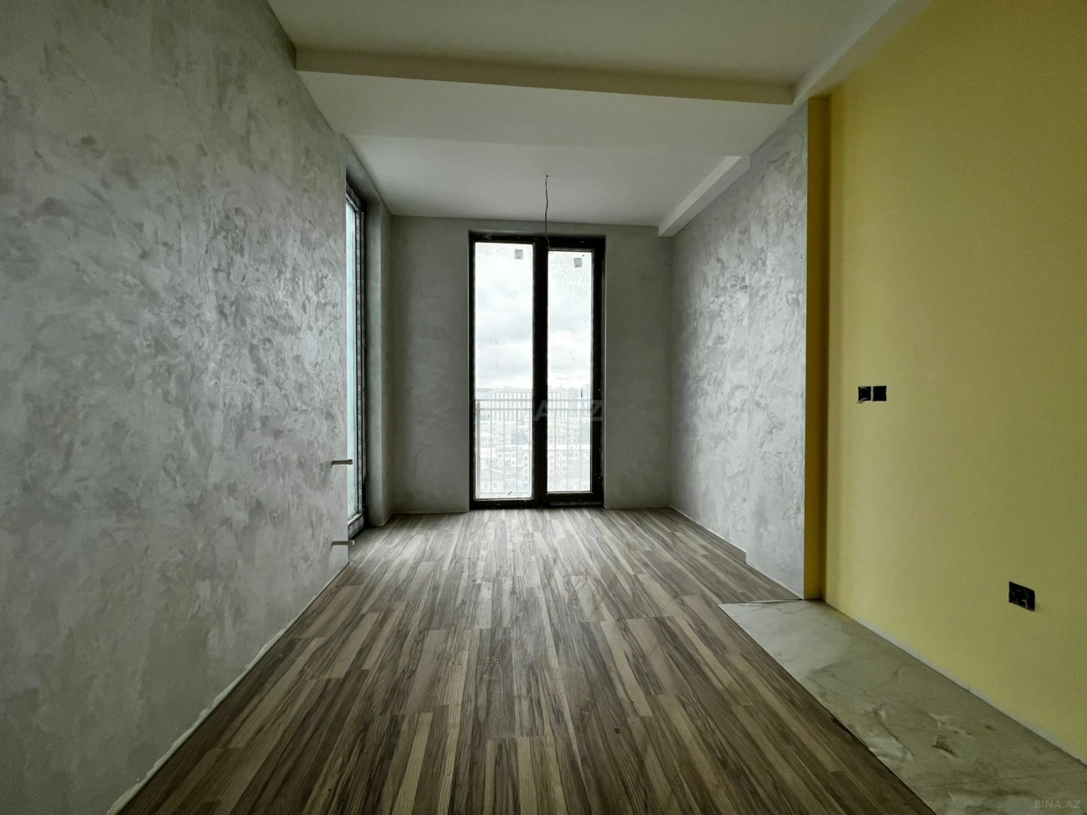 Satılır 3 otaqlı mənzil 100 m²