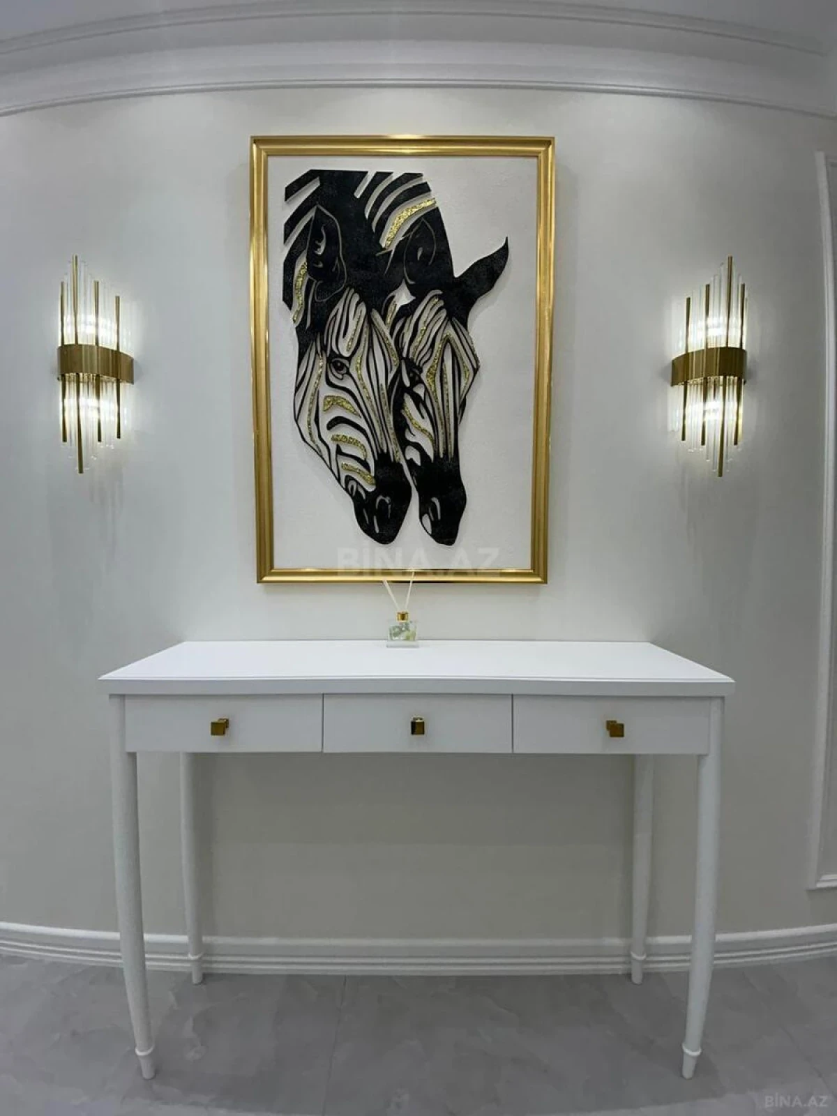 Satılır 4 otaqlı mənzil 170 m²