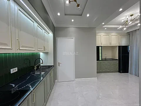 Satılır 4 otaqlı mənzil 170 m²