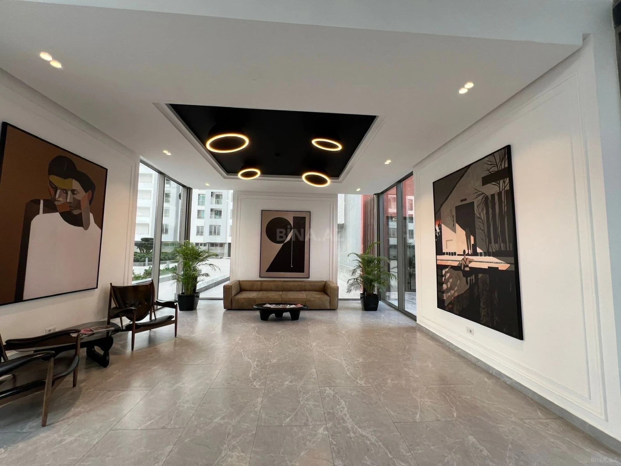 Satılır 4 otaqlı mənzil 170 m²