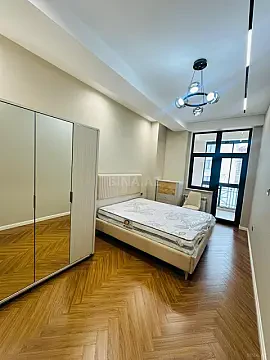 Satılır 2 otaqlı mənzil 72 m²
