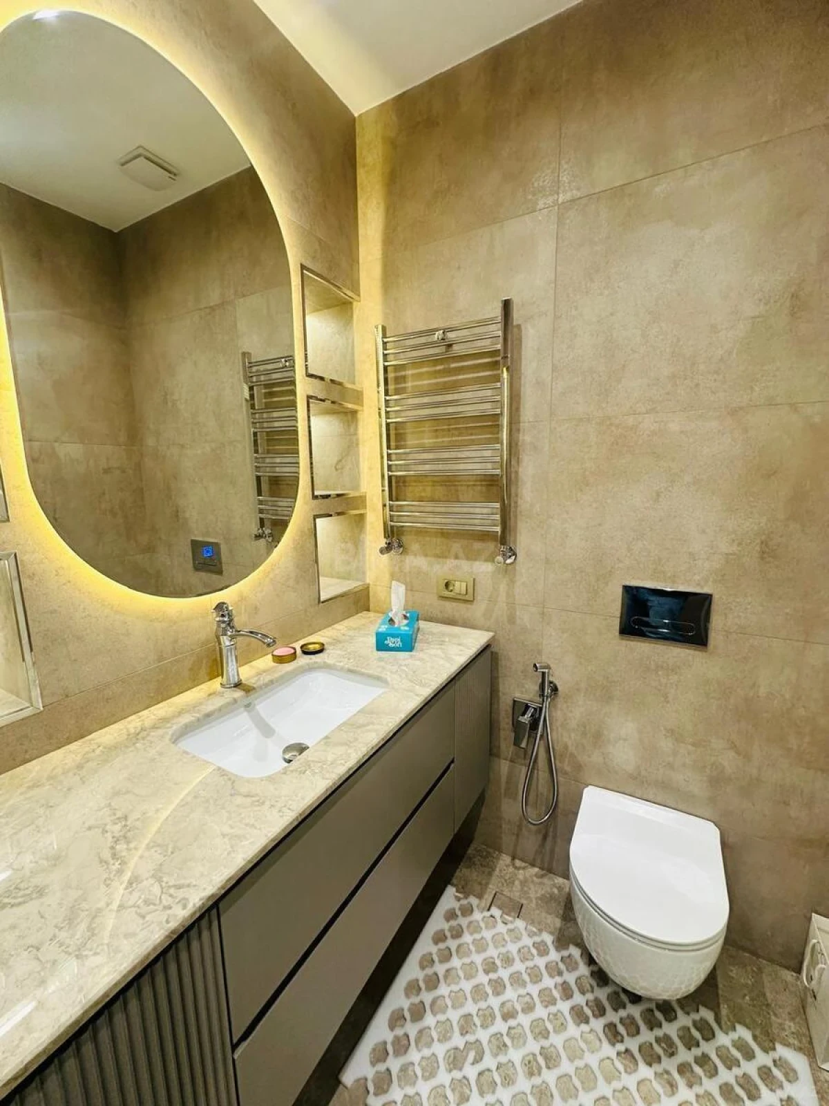 Satılır 2 otaqlı mənzil 72 m²