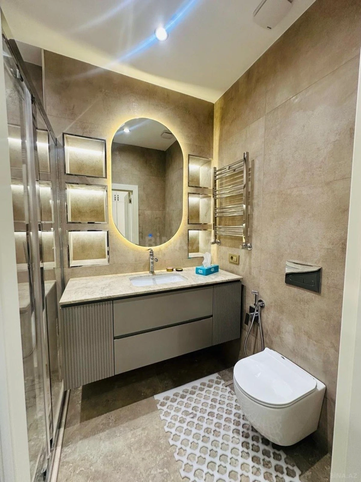 Satılır 2 otaqlı mənzil 72 m²