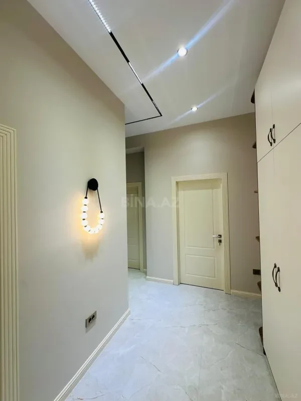 Satılır 2 otaqlı mənzil 72 m²