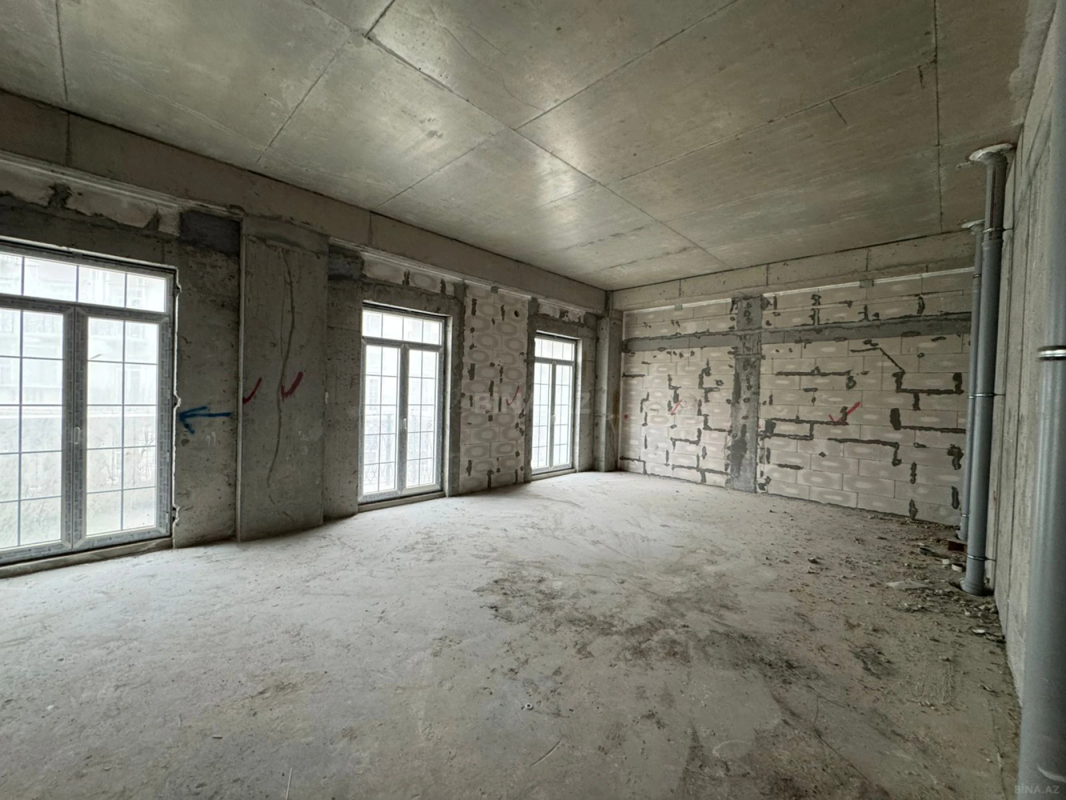 Satılır 2 otaqlı mənzil 66 m²