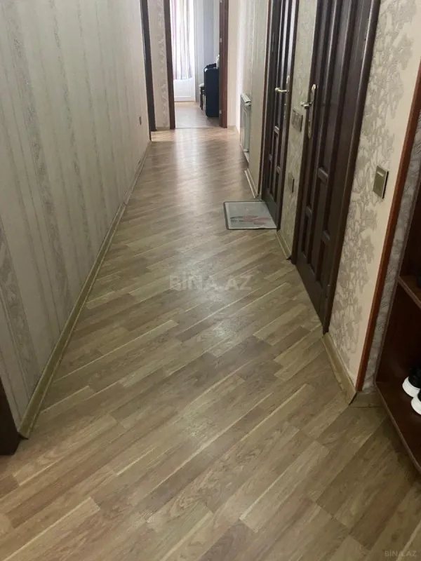 Satılır 2 otaqlı mənzil 105 m²