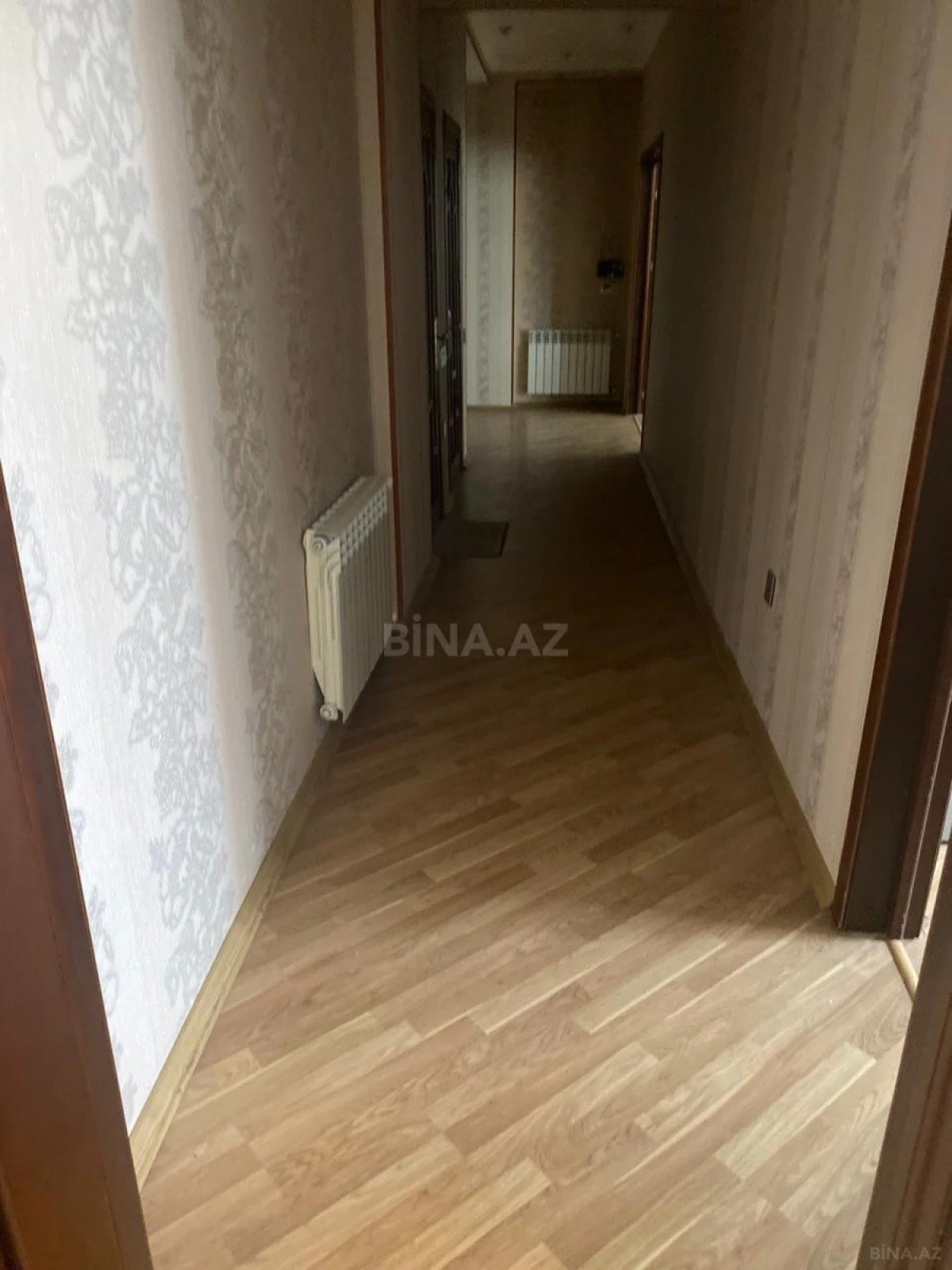 Satılır 2 otaqlı mənzil 105 m²