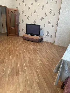 Satılır 2 otaqlı mənzil 105 m²
