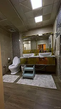 Satılır 5 otaqlı mənzil 250 m²