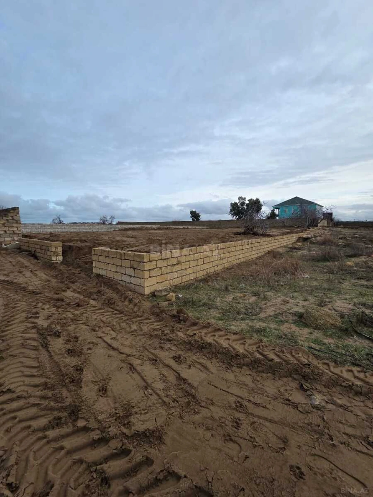 Satılır torpaq sahəsi 12 m²