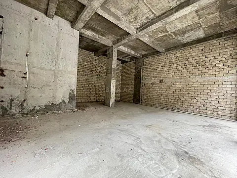 Kirayə verilir obyekt 140 m²