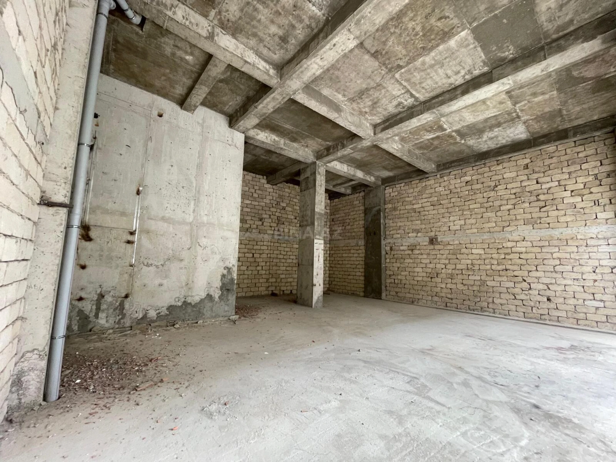 Kirayə verilir obyekt 140 m²