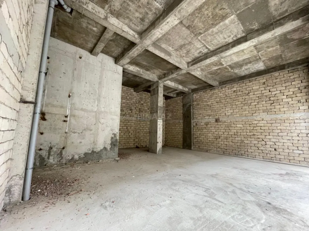 Kirayə verilir obyekt 140 m²