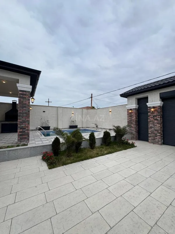 Satılır 4 otaqlı həyət evi 150 m²