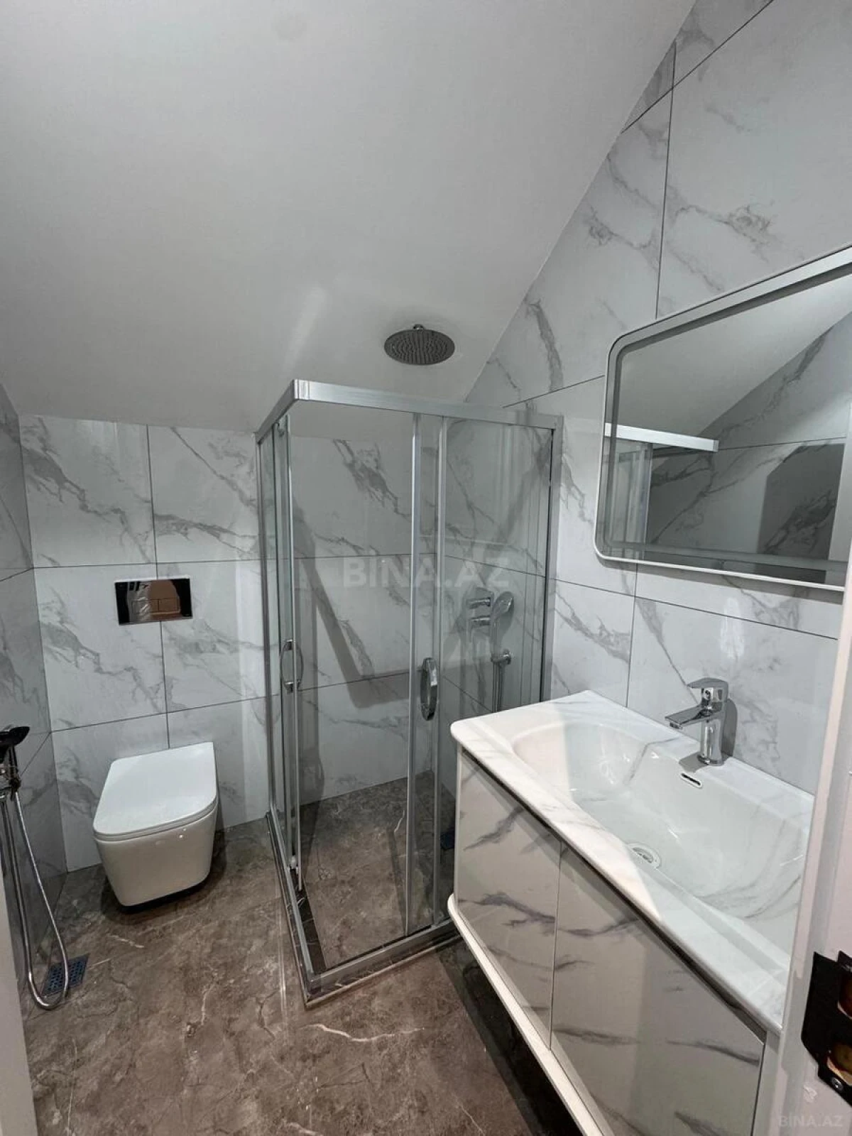 Satılır 4 otaqlı həyət evi 150 m²