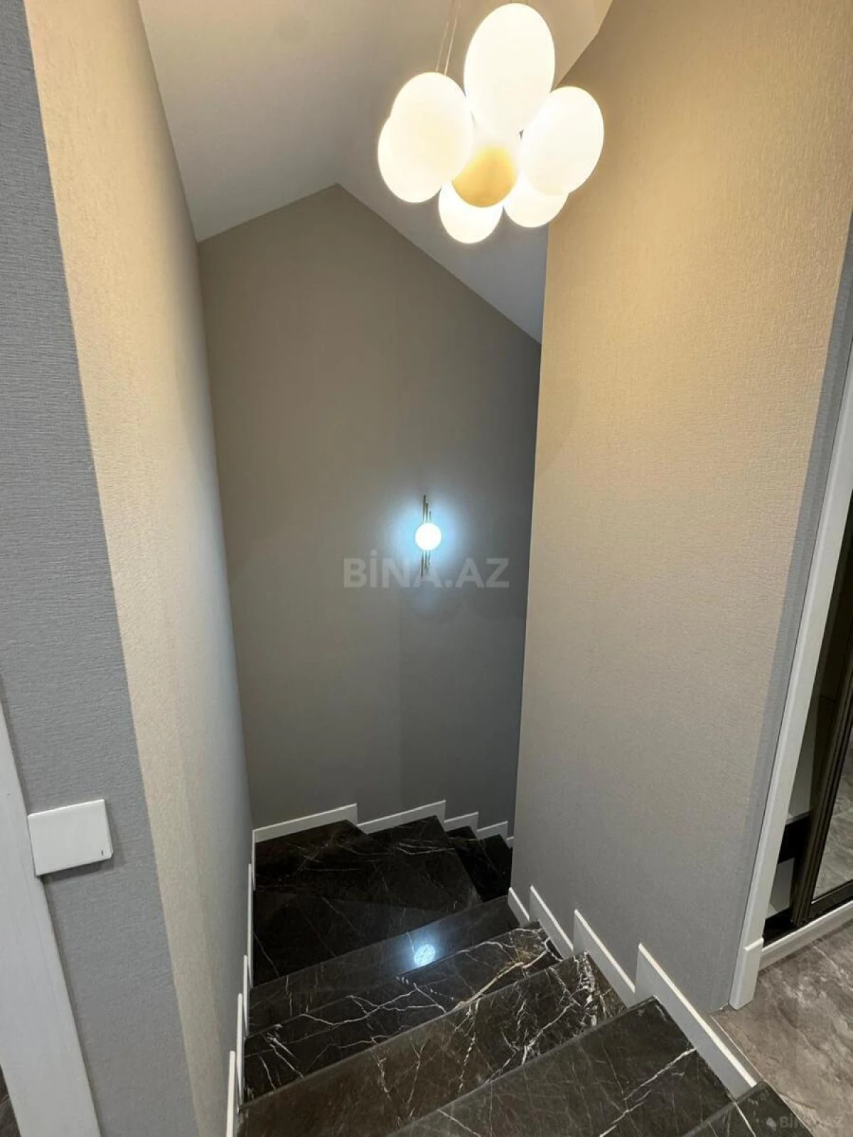 Satılır 4 otaqlı həyət evi 150 m²