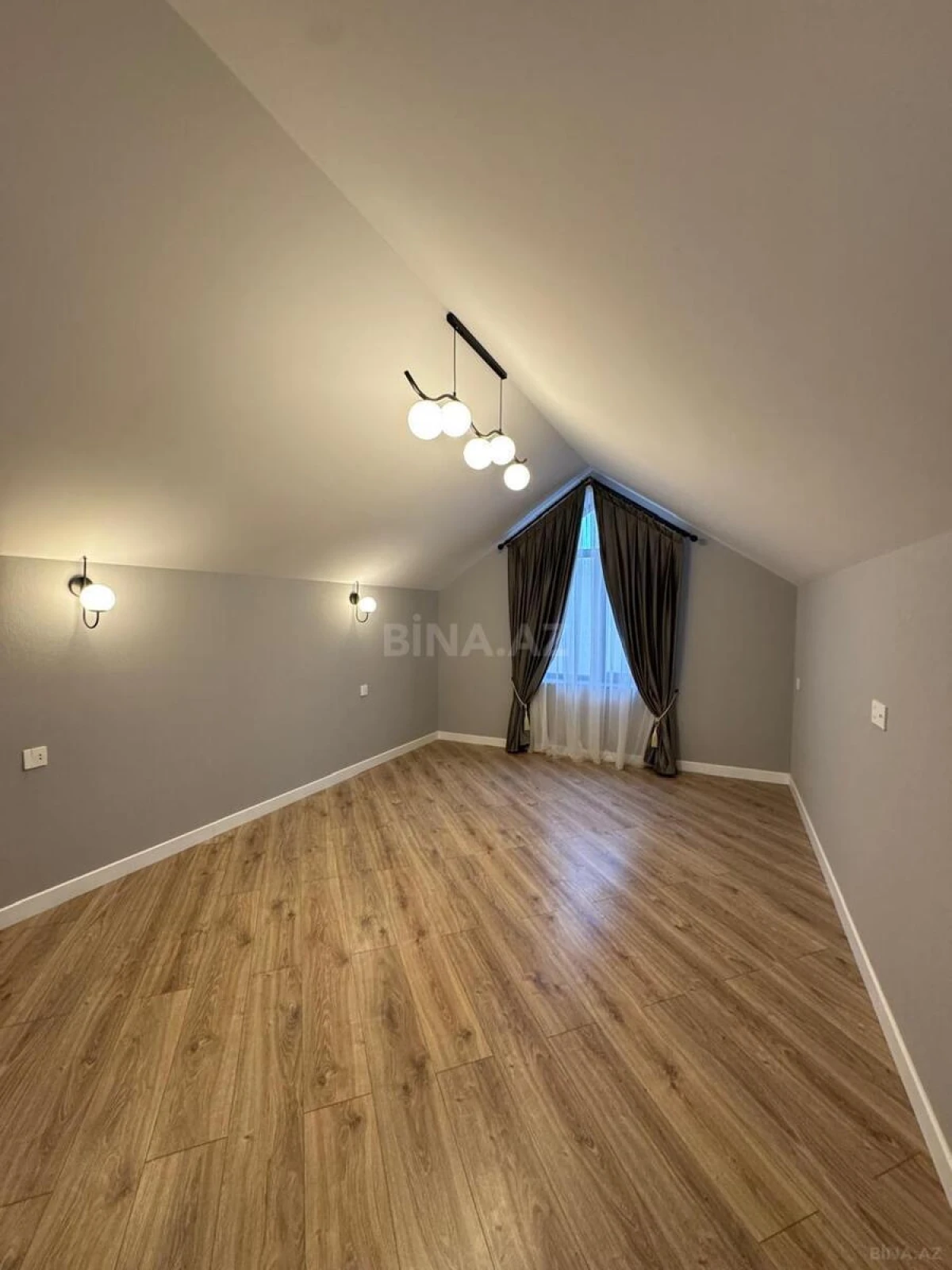 Satılır 4 otaqlı həyət evi 150 m²