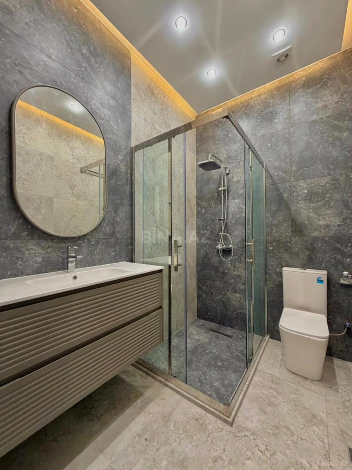 Satılır 4 otaqlı həyət evi 160 m²