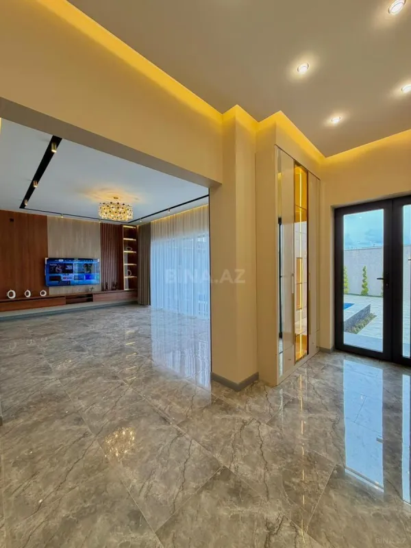 Satılır 4 otaqlı həyət evi 160 m²