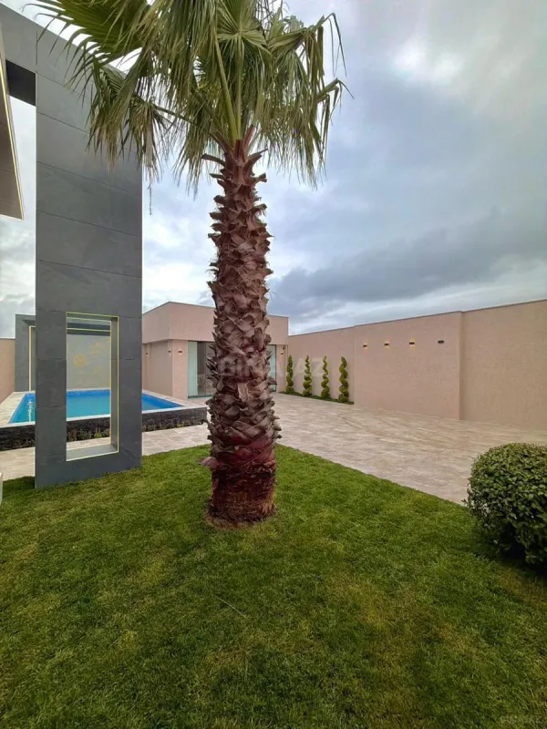 Satılır 4 otaqlı həyət evi 160 m²