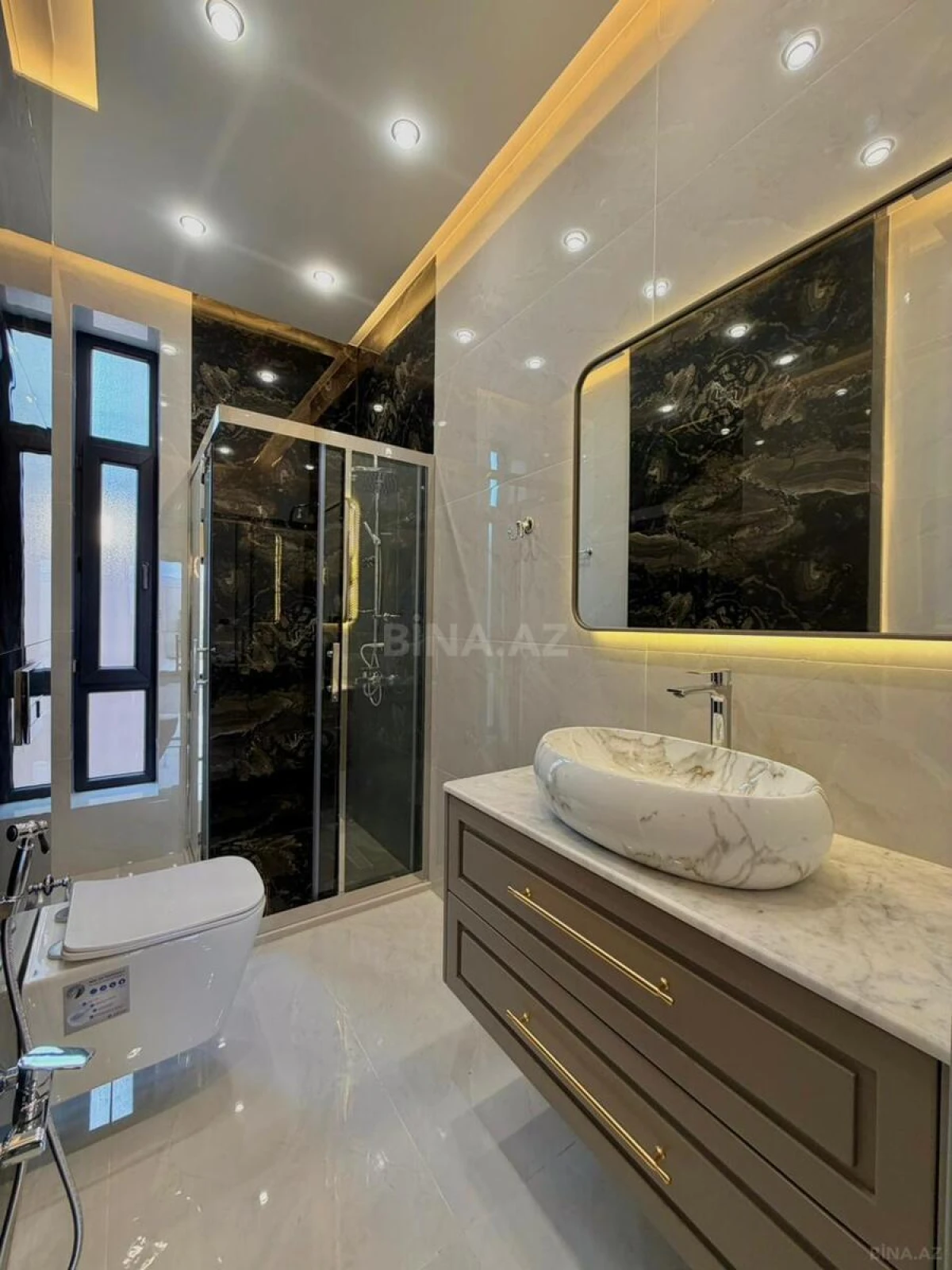 Satılır 4 otaqlı həyət evi 160 m²