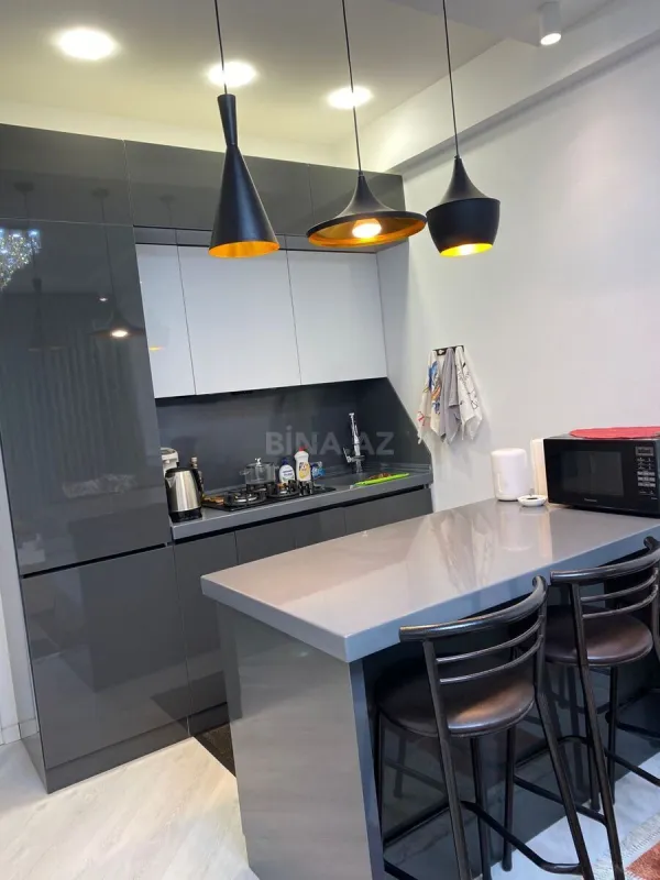 Kirayə verilir 2 otaqlı mənzil 65 m²