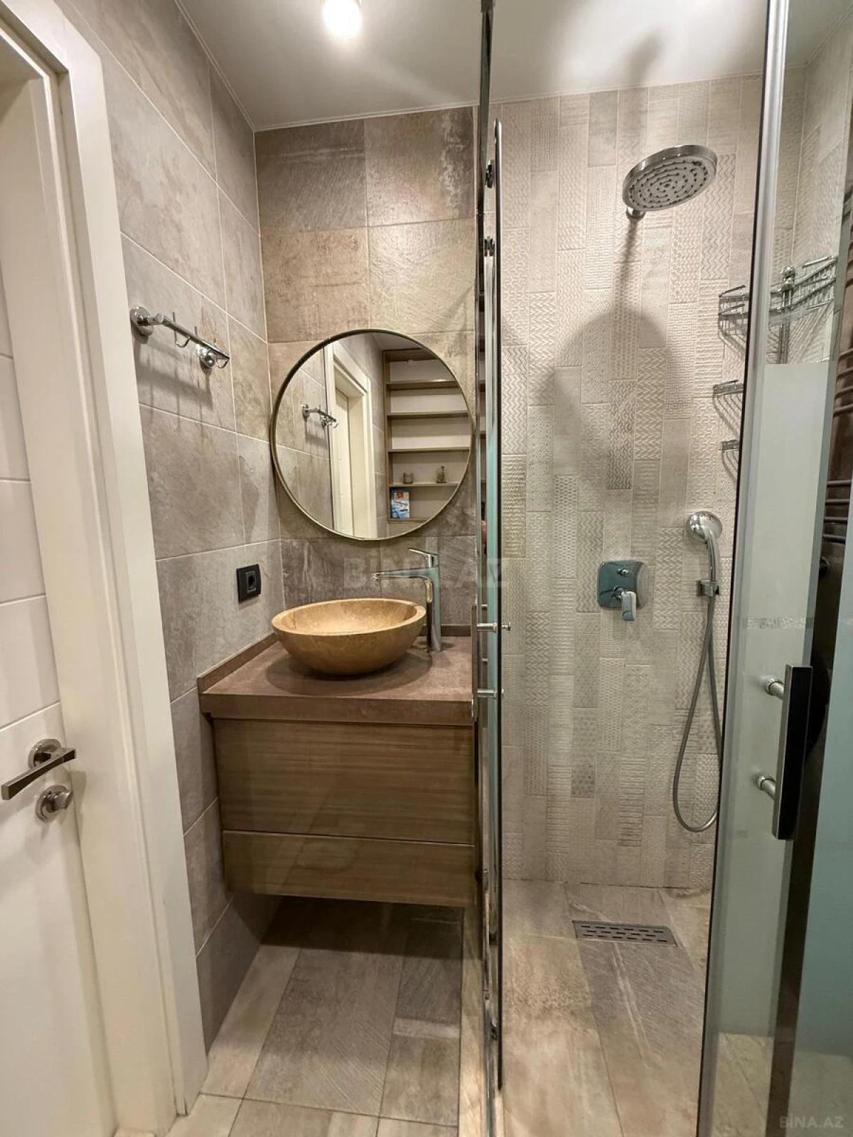 Kirayə verilir 2 otaqlı mənzil 60 m²