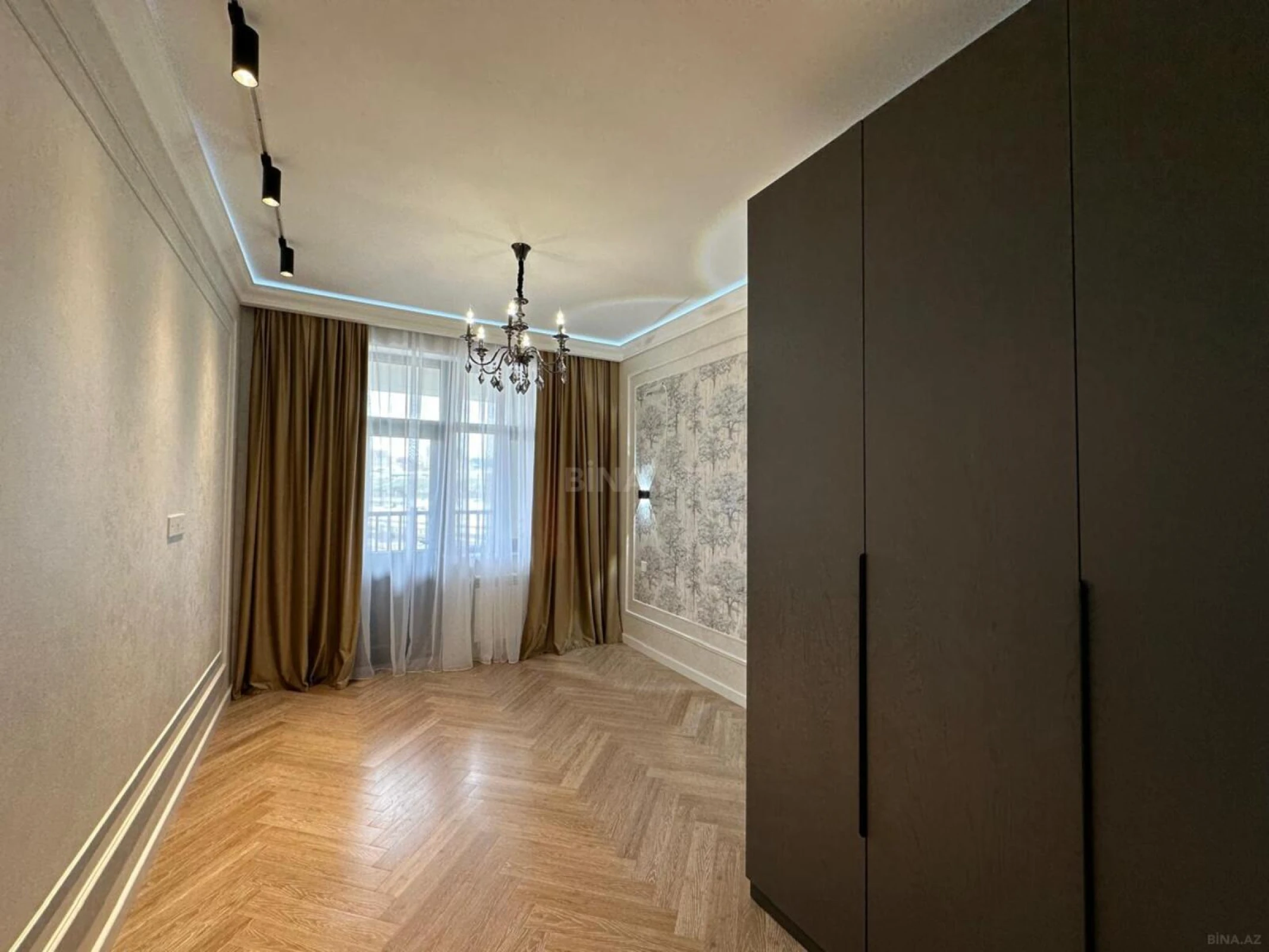 Satılır 3 otaqlı mənzil 85 m²