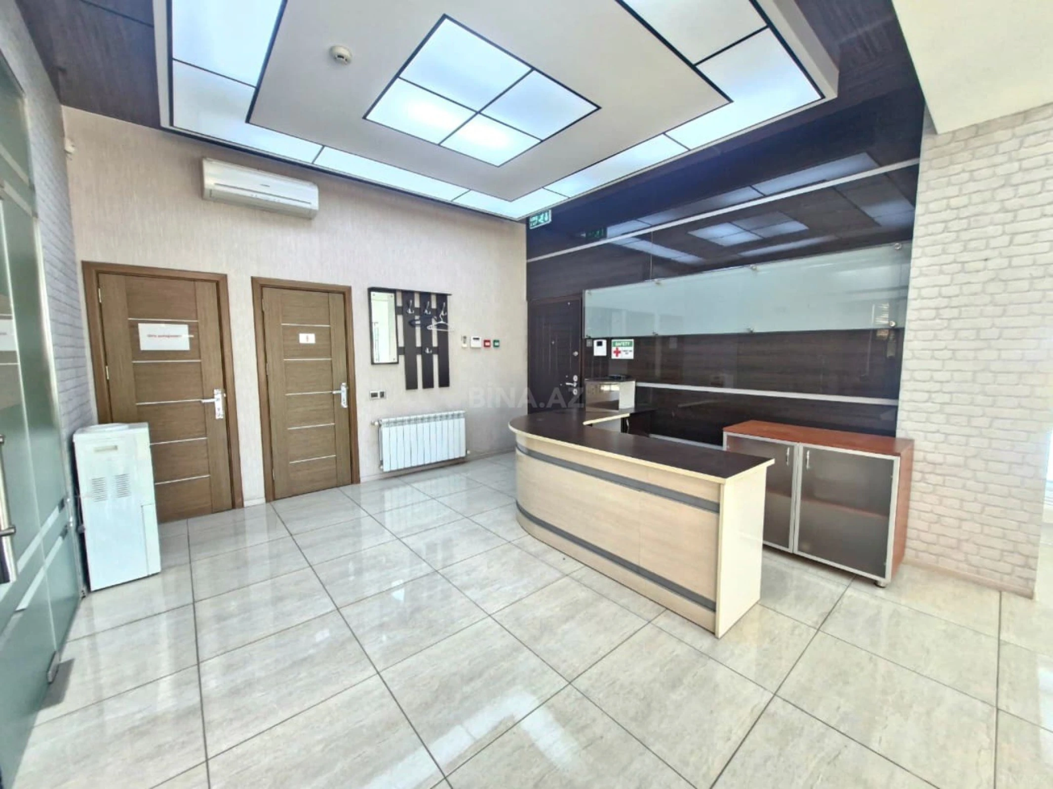 Kirayə verilir 8 otaqlı ofis 285 m²