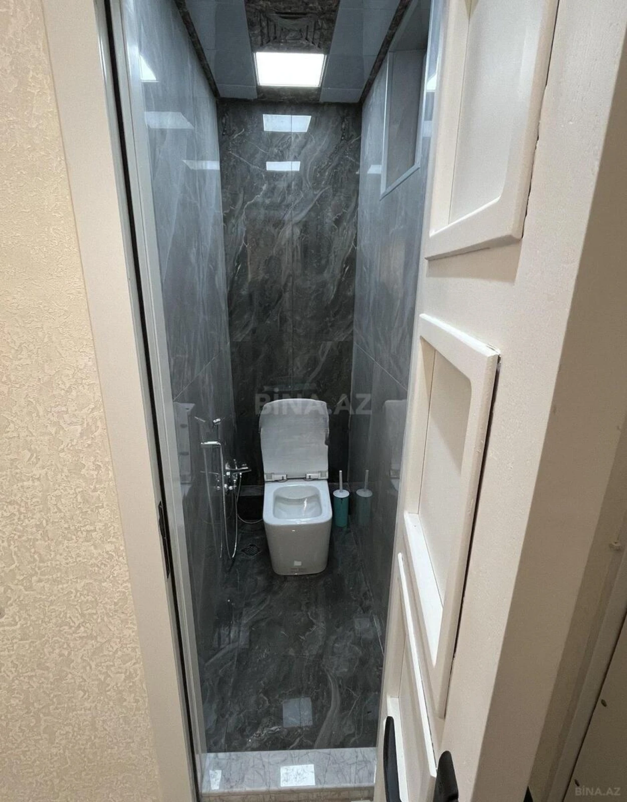 Satılır 2 otaqlı mənzil 70 m²