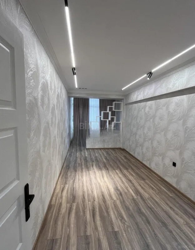 Satılır 2 otaqlı mənzil 70 m²