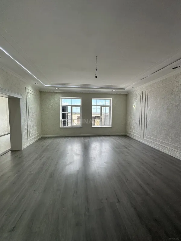 Satılır 6 otaqlı həyət evi 200 m²
